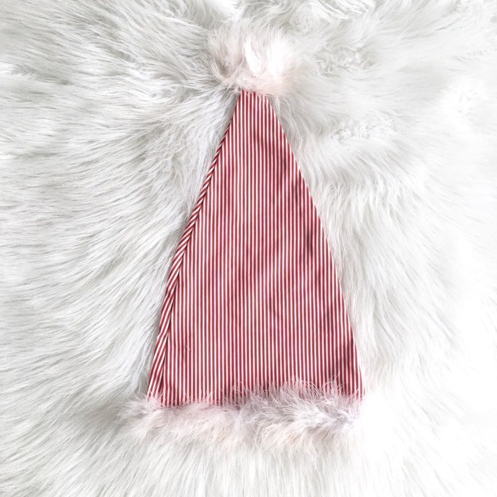 🔃Red & White Striped Holiday Hat